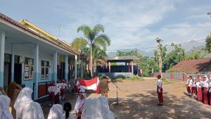 Foto Upacara bendera .